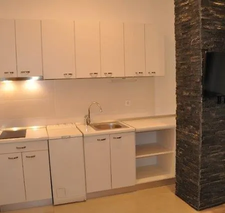 Lana 2 Apartman *