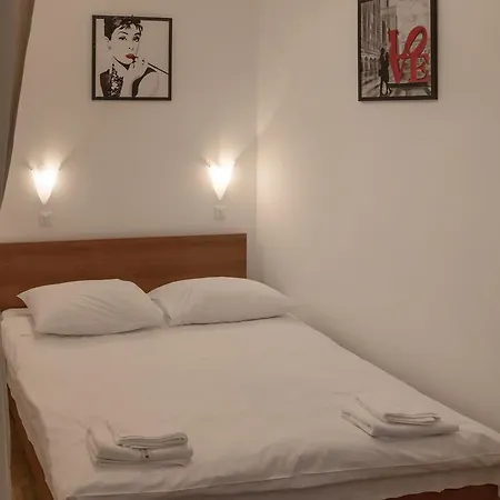 Lana 2 Apartment